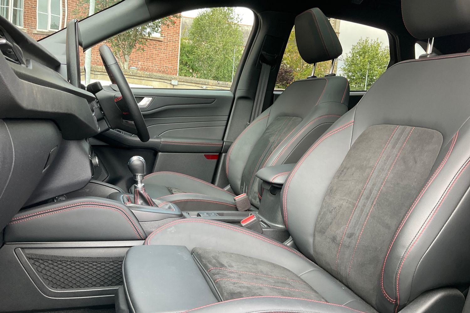 Ford KUGA Photo 18