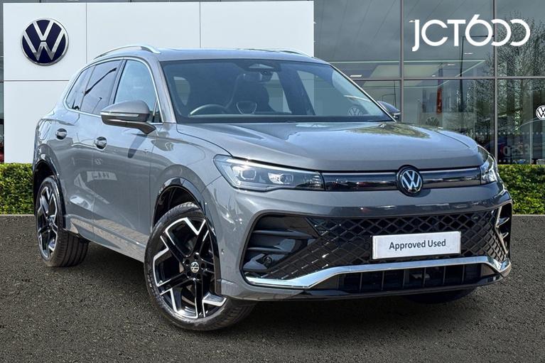 Used 2025 Volkswagen Tiguan 1.5 TSI eHybrid 19.7kWh R-Line SUV 5dr Petrol Plug-in Hybrid DSG Euro 6 (s/s) (272 ps) Grey at JCT600