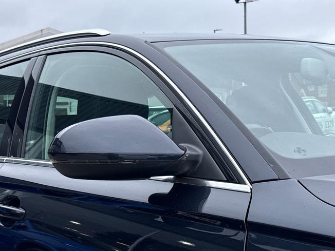 AUDI A6 Avant Photo 20