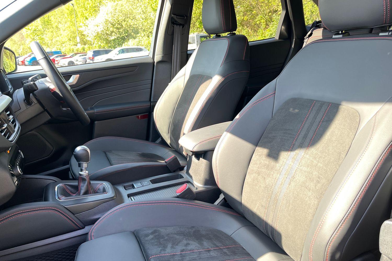 Ford KUGA Photo 18