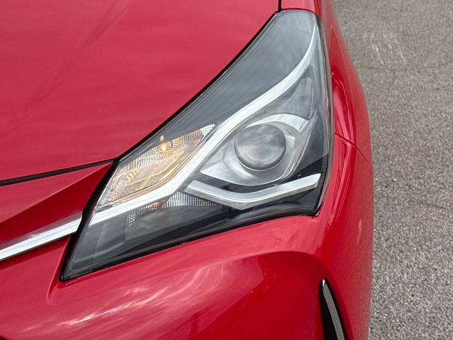 TOYOTA Yaris Photo 21