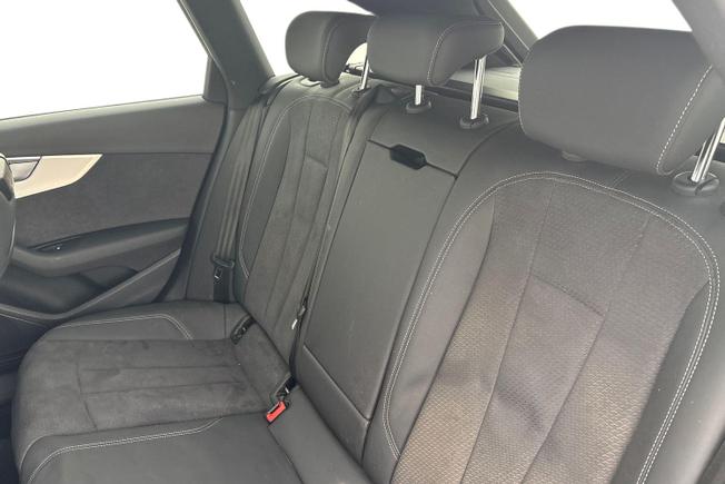 AUDI A4 Avant Photo 9