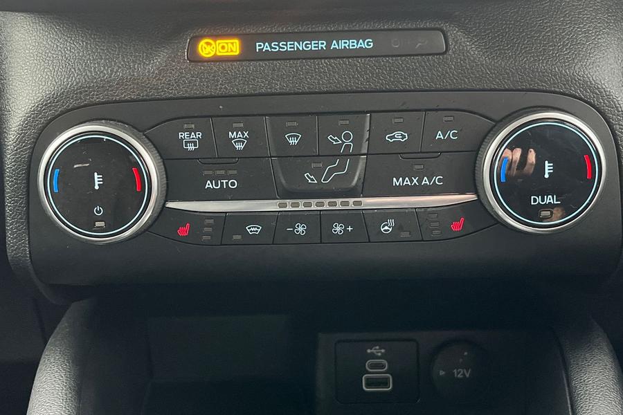 Ford KUGA Photo autoimg-386434ffb6d8ae6f2ccb62ea02a1b33c3abb8bfc.jpg