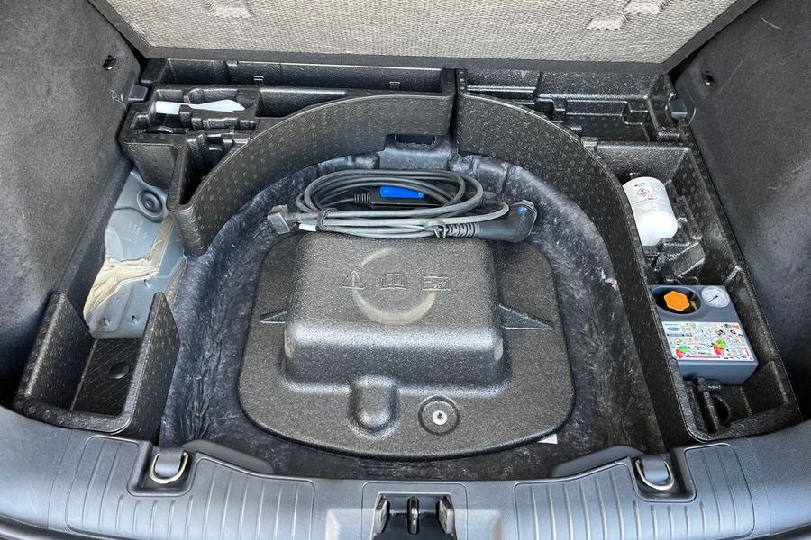 Ford Kuga Photo autoimg-386445feb6cb33c373a568e69c09df07b81af993.jpg