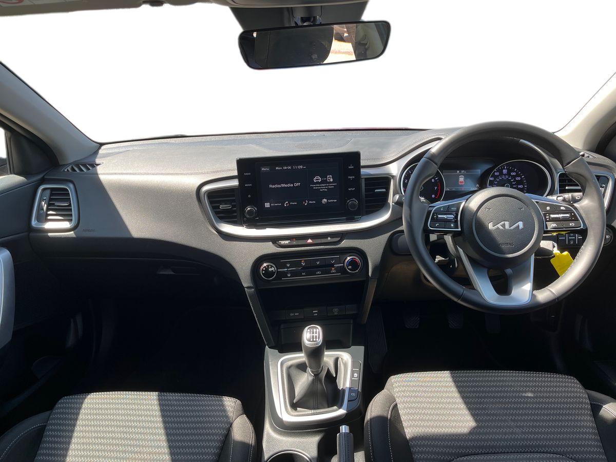 Kia Ceed Photo 9