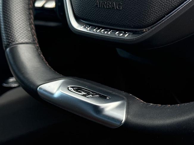PEUGEOT 5008 Photo 59