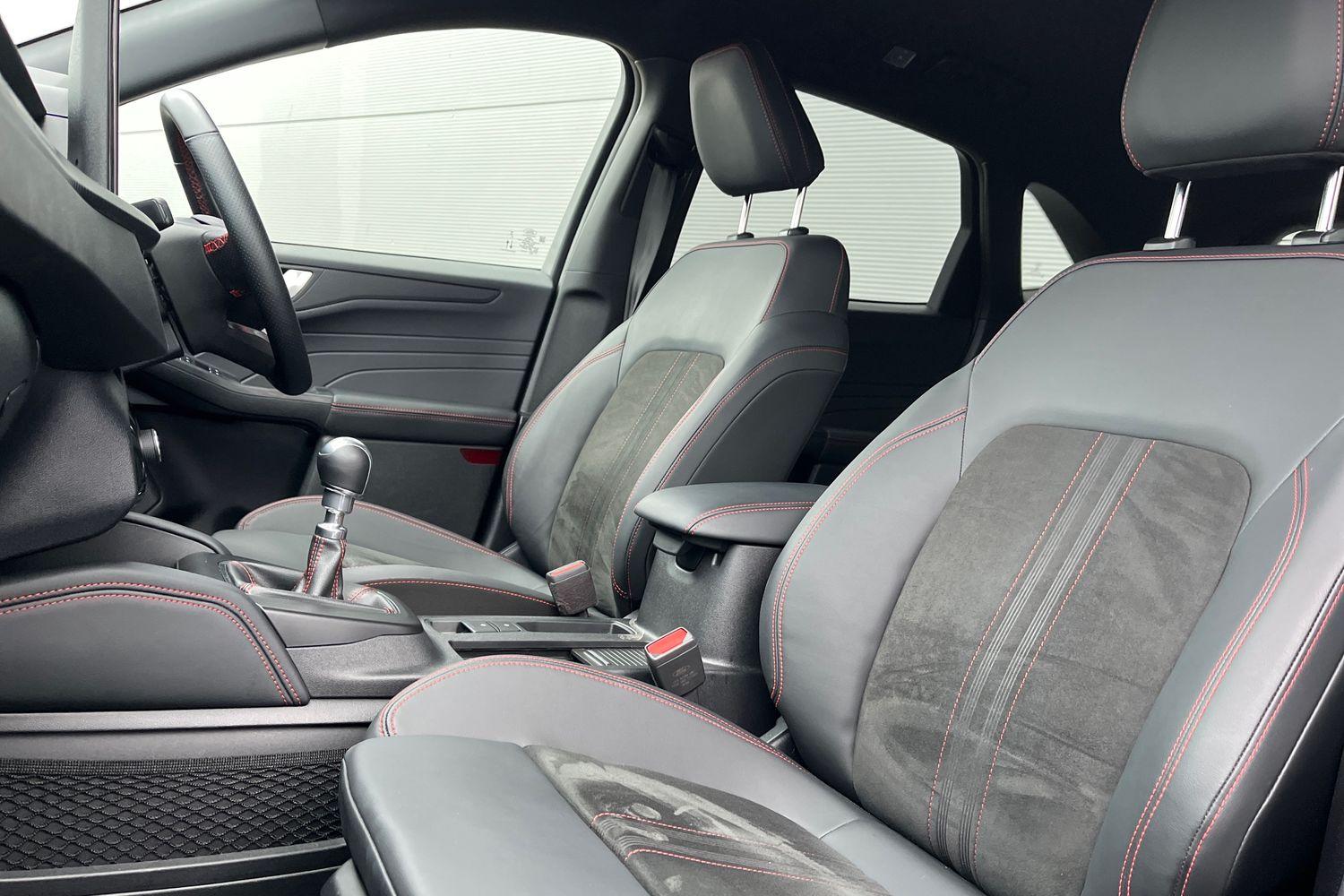 Ford KUGA Photo 18