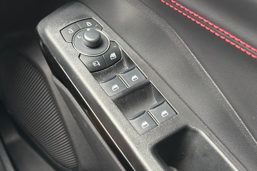 Ford Puma Photo autoimg-387792084800bbee3ec56a66290726e1b4eac69c.jpg