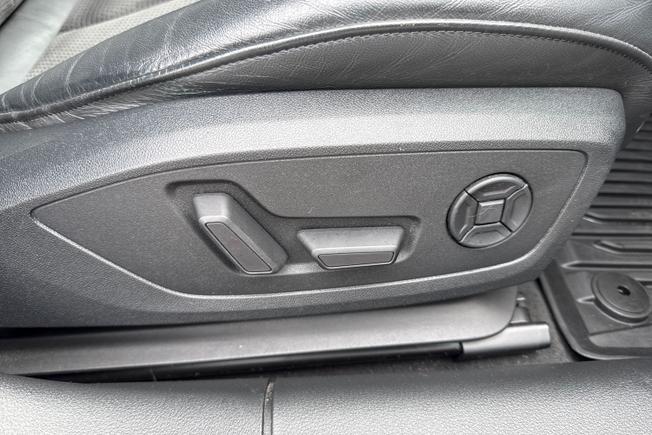 AUDI A6 Saloon Photo 35
