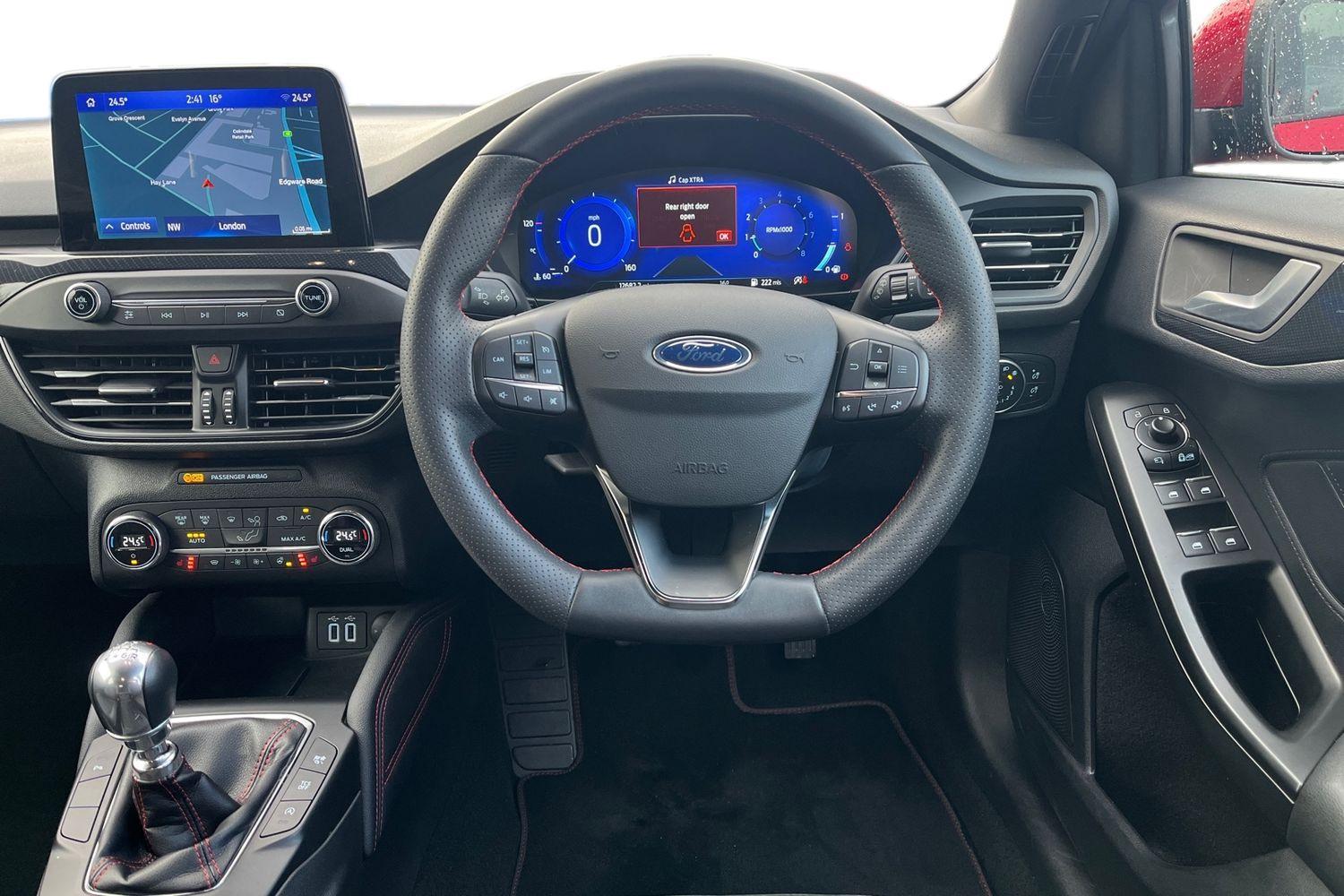 Ford Focus Photo 10