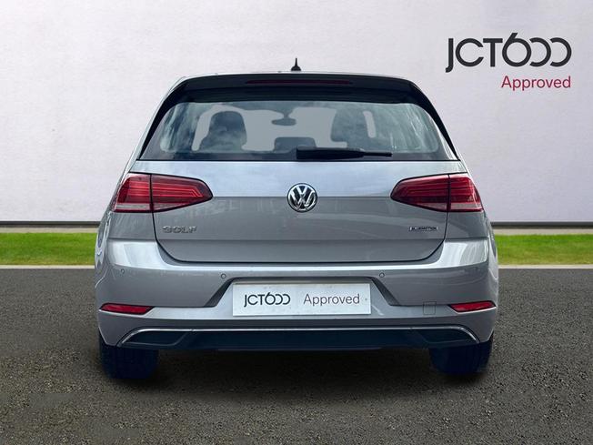 VOLKSWAGEN Golf Photo 7