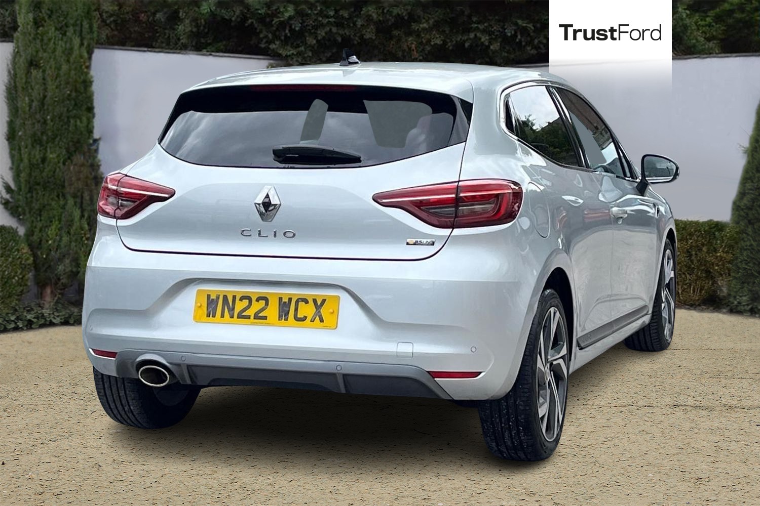 Renault CLIO Photo 3