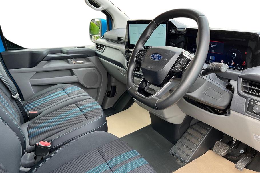 Used Ford TRANSIT CUSTOM AO25UCL 14