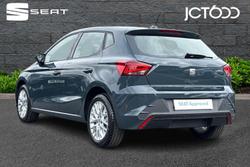 SEAT Ibiza Photo 3