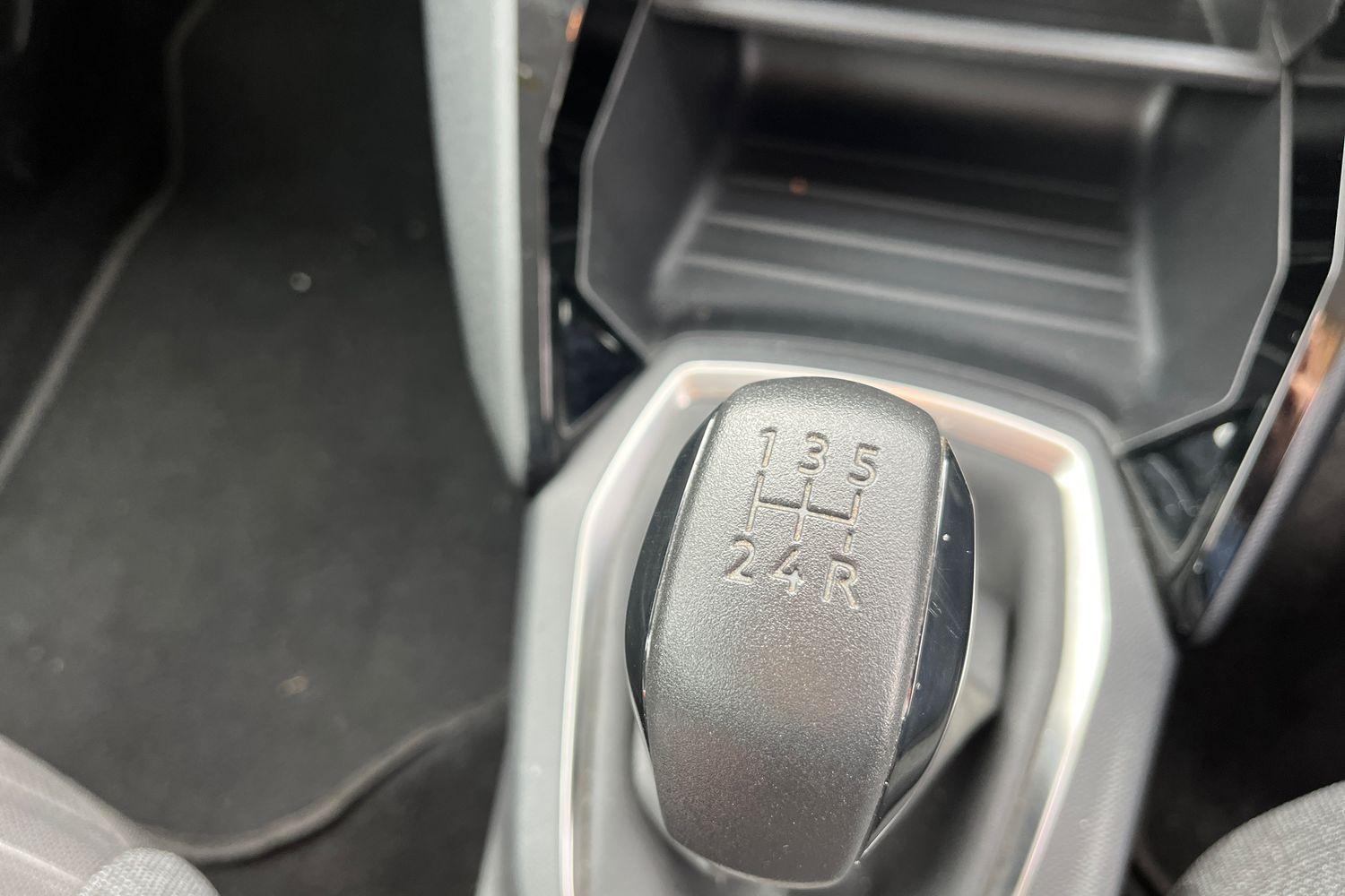 Peugeot 208 Photo 37