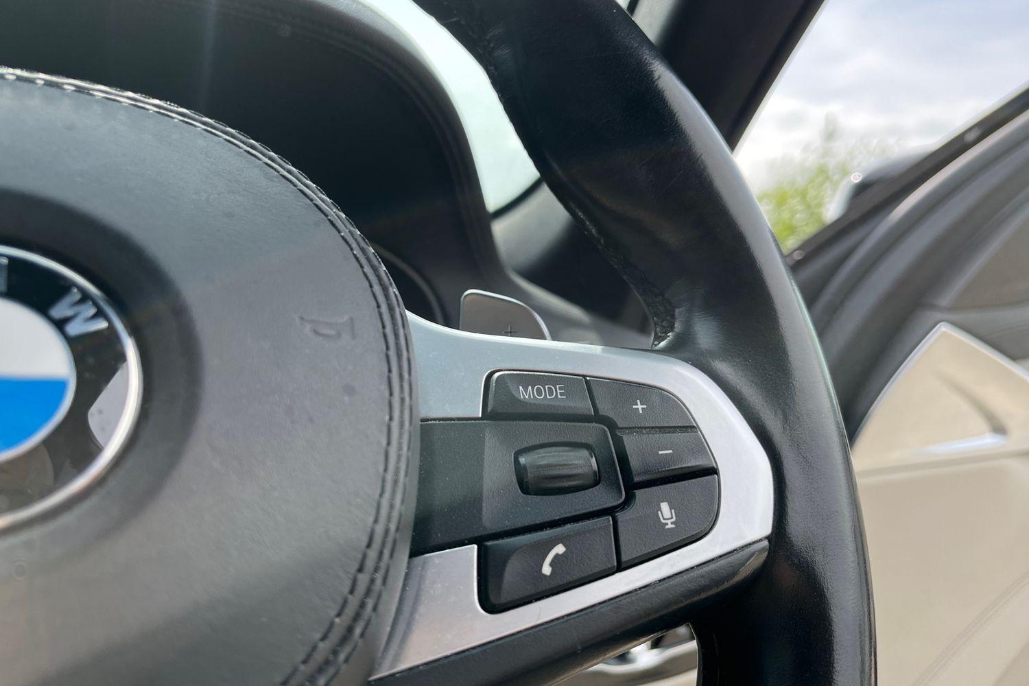 BMW 5 SERIES Photo 27