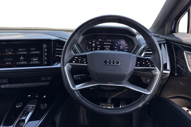 AUDI Q4 E-Tron Photo 11