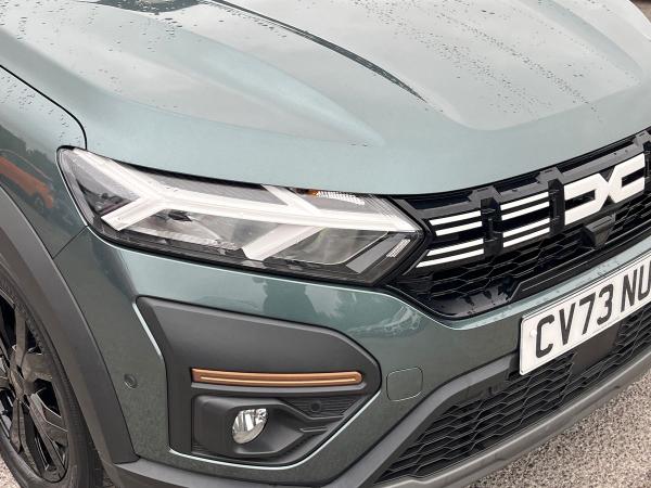 Dacia Jogger Photo autoimg-389f571af9cc96365556df4739c07b9ad0378d31.jpg