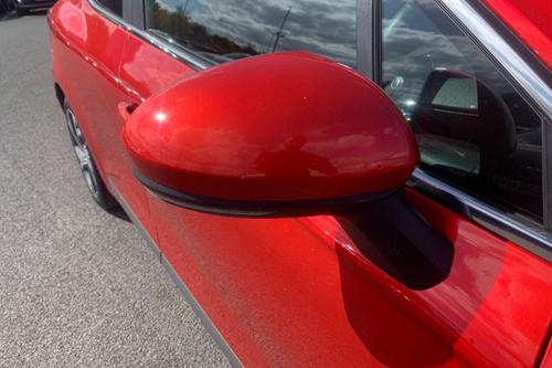 Renault CLIO Photo autoimg-38a52daf61b9c7bc10729186efd2ad93af09080a.jpg