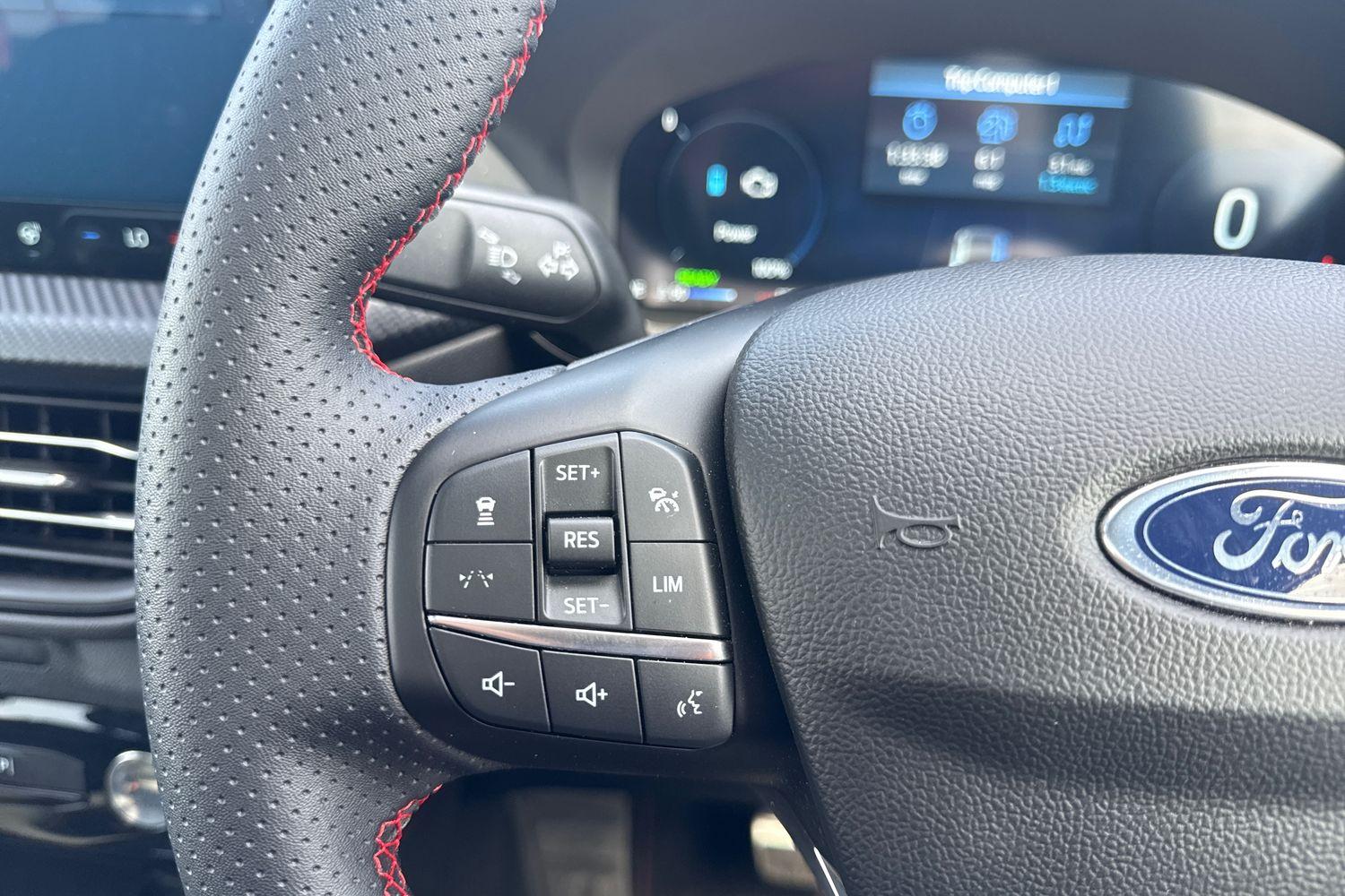 Ford KUGA Photo 30