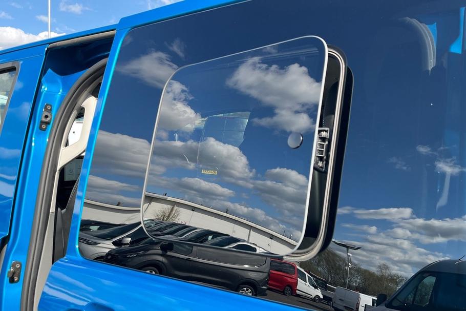 Used FORD E-TRANSIT CUSTOM YJ74NJE 32