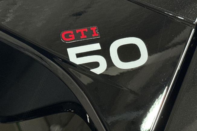 VOLKSWAGEN Golf Photo 37