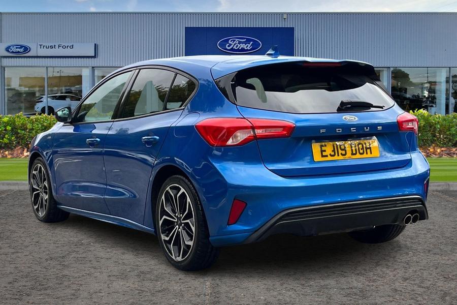 Ford Focus Photo autoimg-38b1659a6519a4901a0476b46b87672da74f6d5e.jpg