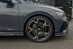 VOLKSWAGEN Golf Photo 5