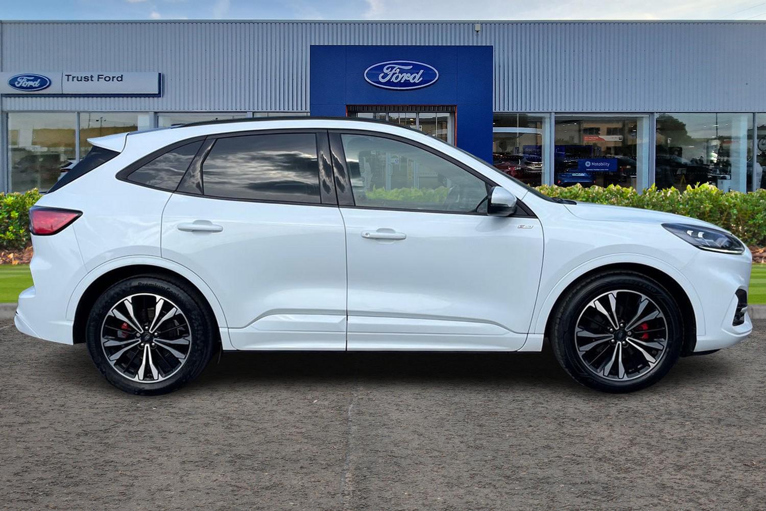 Ford KUGA Photo 2