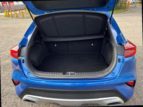 Kia XCEED Photo autoimg-38b3731ff510837922e8259439f9ae3b524bae59.jpg