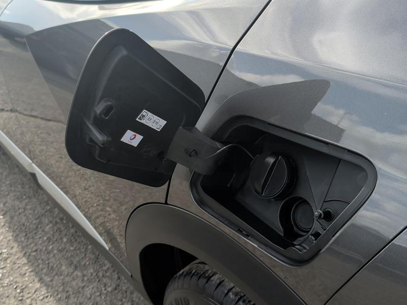 Used Peugeot 2008 NV71ARZ 31