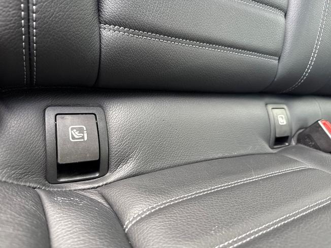 MERCEDES-BENZ Glc Photo 24