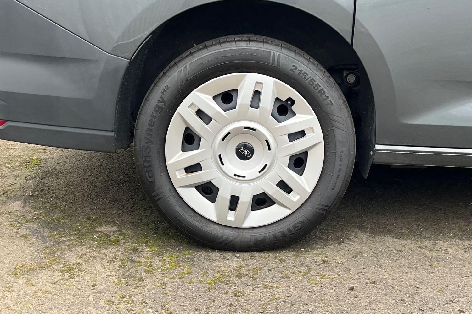 Ford TRANSIT CONNECT Photo 6