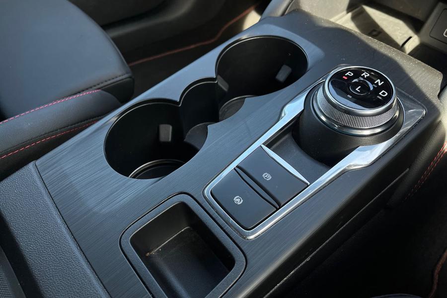 Ford Kuga Photo autoimg-38bb0e934e6a88a2653d93fd17f675508402c63d.jpg