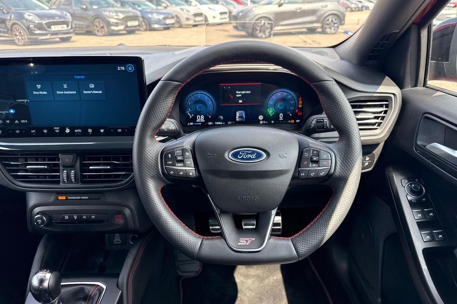Ford FOCUS Photo autoimg-38bb9f6d5a51af3a91223ed83459421e3d53650c.jpg