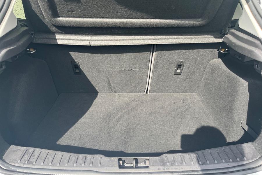 Ford FOCUS Photo autoimg-38bd0cfeb5662fa48aa1e1885fedcc830acbb745.jpg