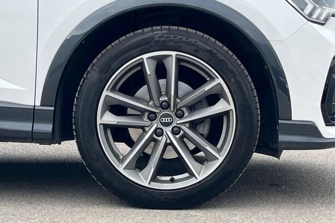 AUDI Q3 Photo 5
