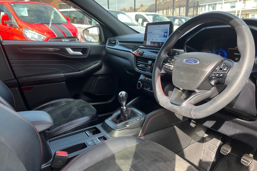 Ford KUGA Photo autoimg-38c362dc5cd71ffe1d198dc682c5cec7726fd955.jpg