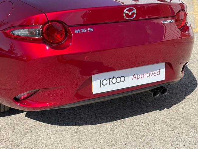 MAZDA MX-5 Photo 26