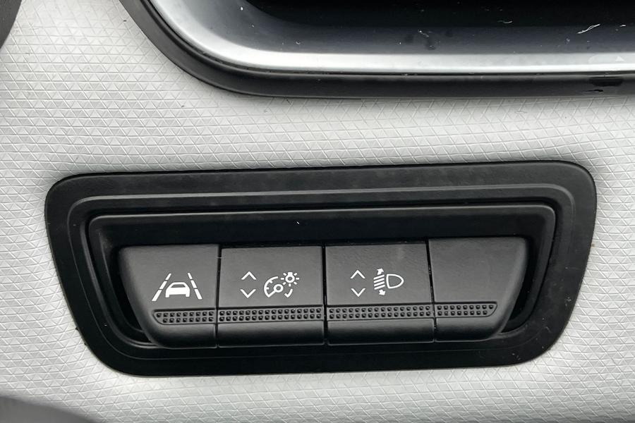 Renault Clio Photo autoimg-38cade13e689633e9f296f627d35d63f4086ee6b.jpg