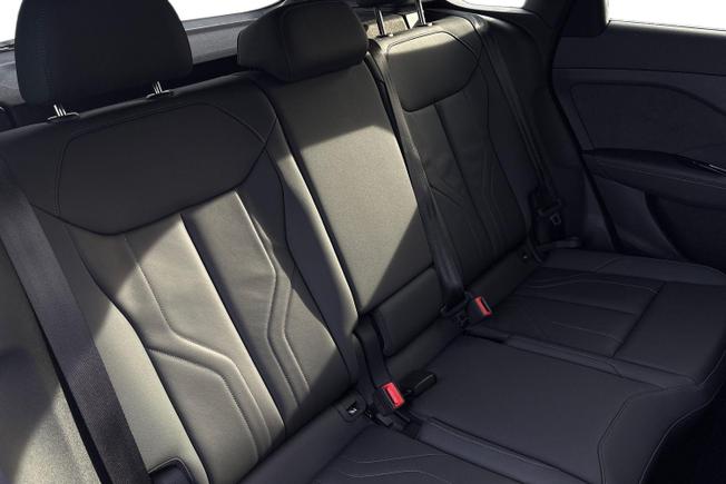 Audi Q3 Photo 9