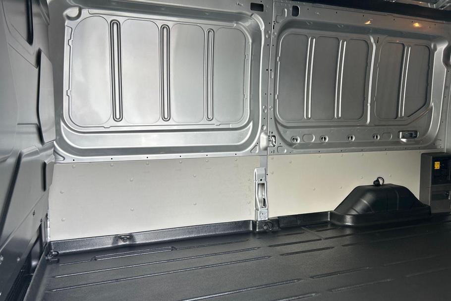 Used Ford E-TRANSIT 12