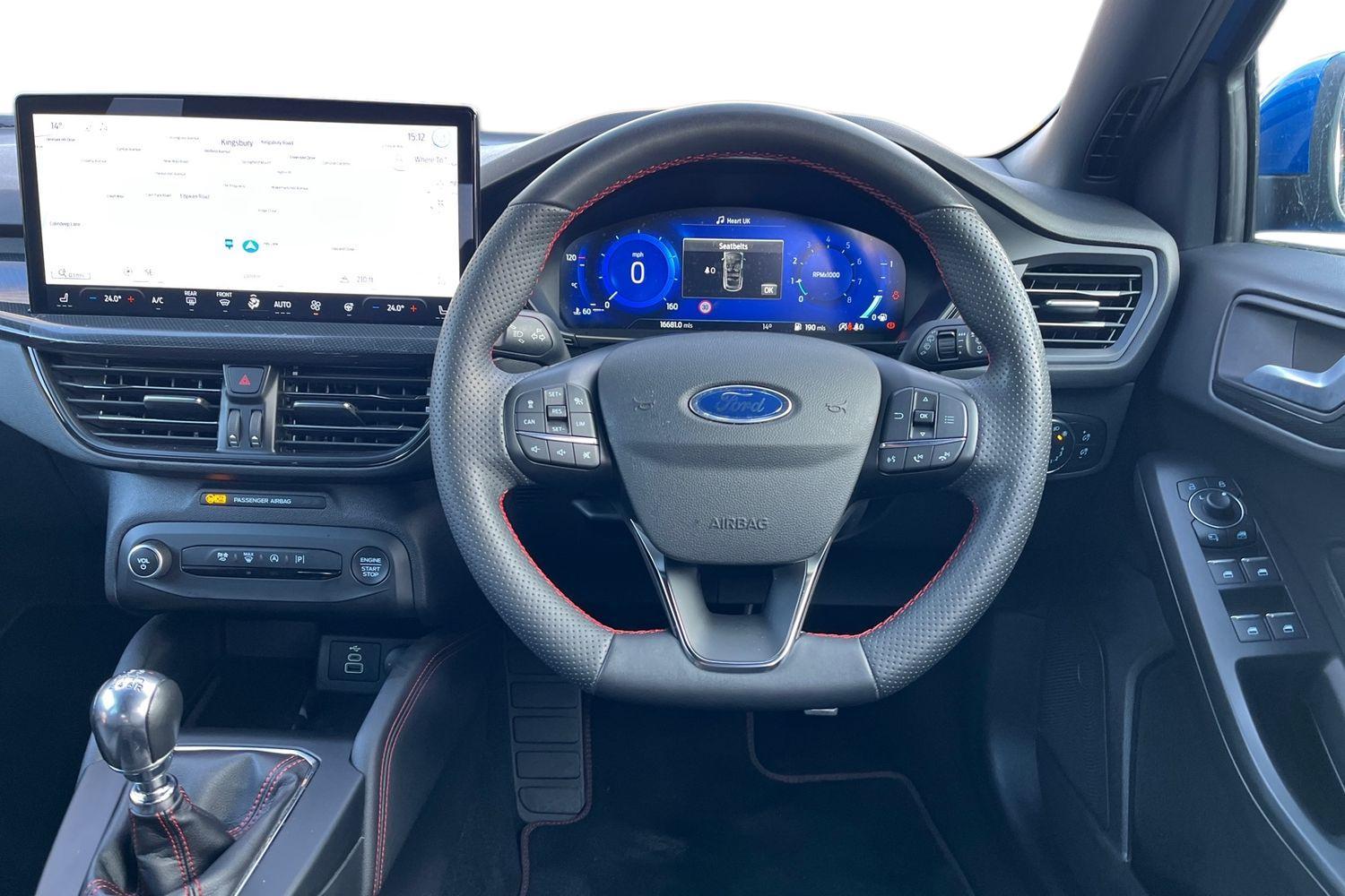 Ford Focus Photo 10