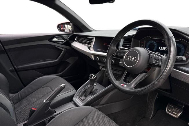 AUDI A1 Photo 6