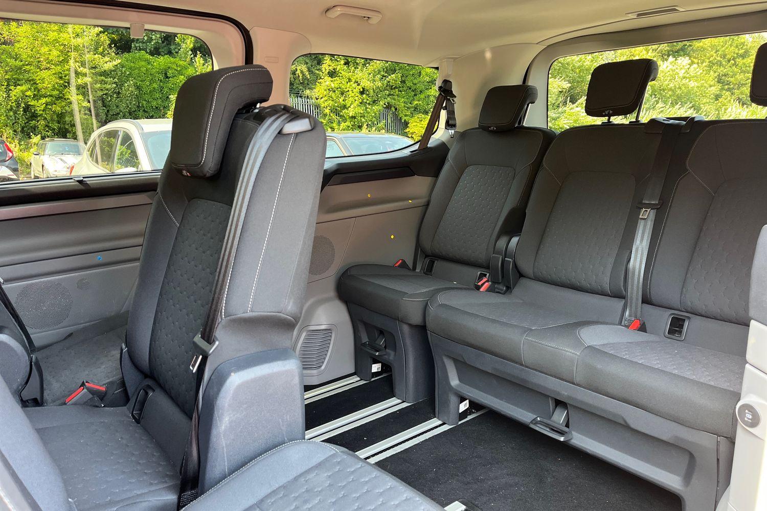 Ford TOURNEO CUSTOM Photo 19