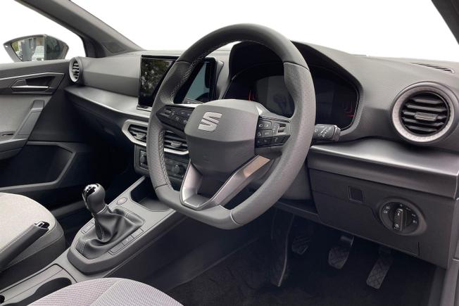 SEAT Ibiza Photo 6