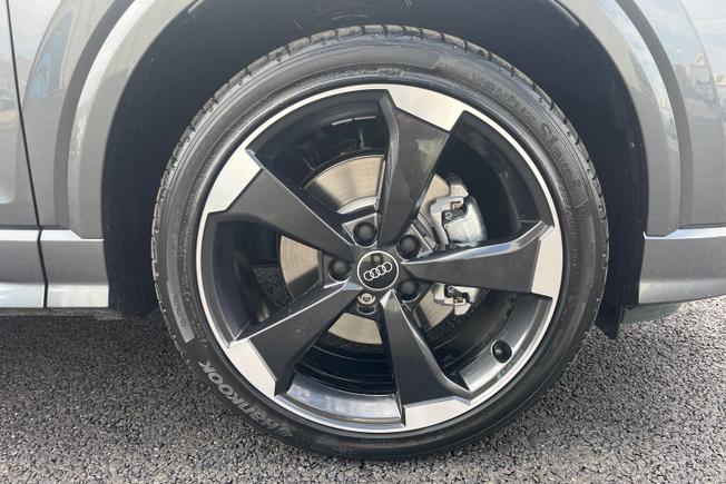 AUDI Q2 Photo 5