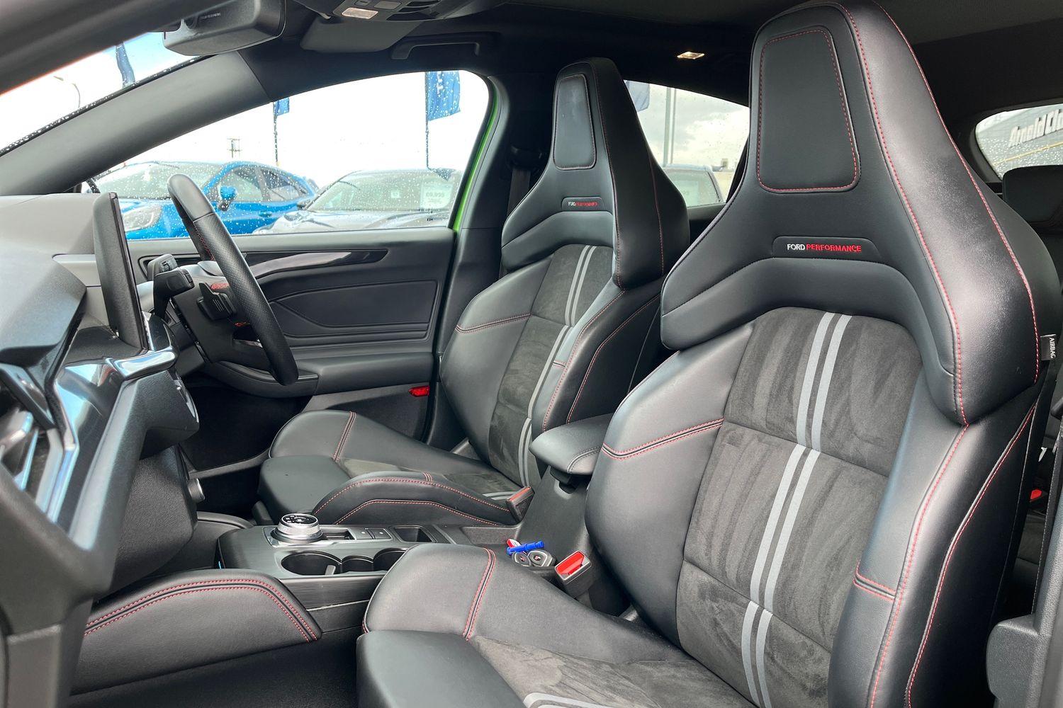 Ford Focus Photo 18