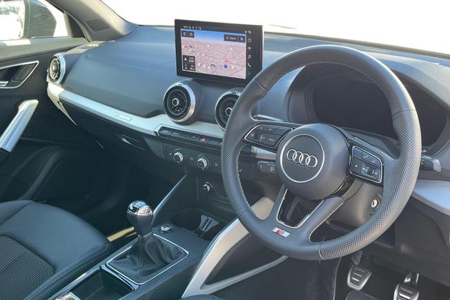 AUDI Q2 Photo 6