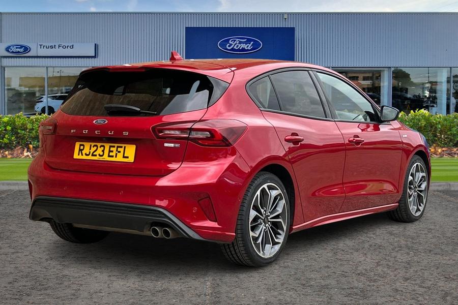 Ford FOCUS Photo autoimg-38f2be7a2547c1cfc01379f582ed2e004d0fce75.jpg